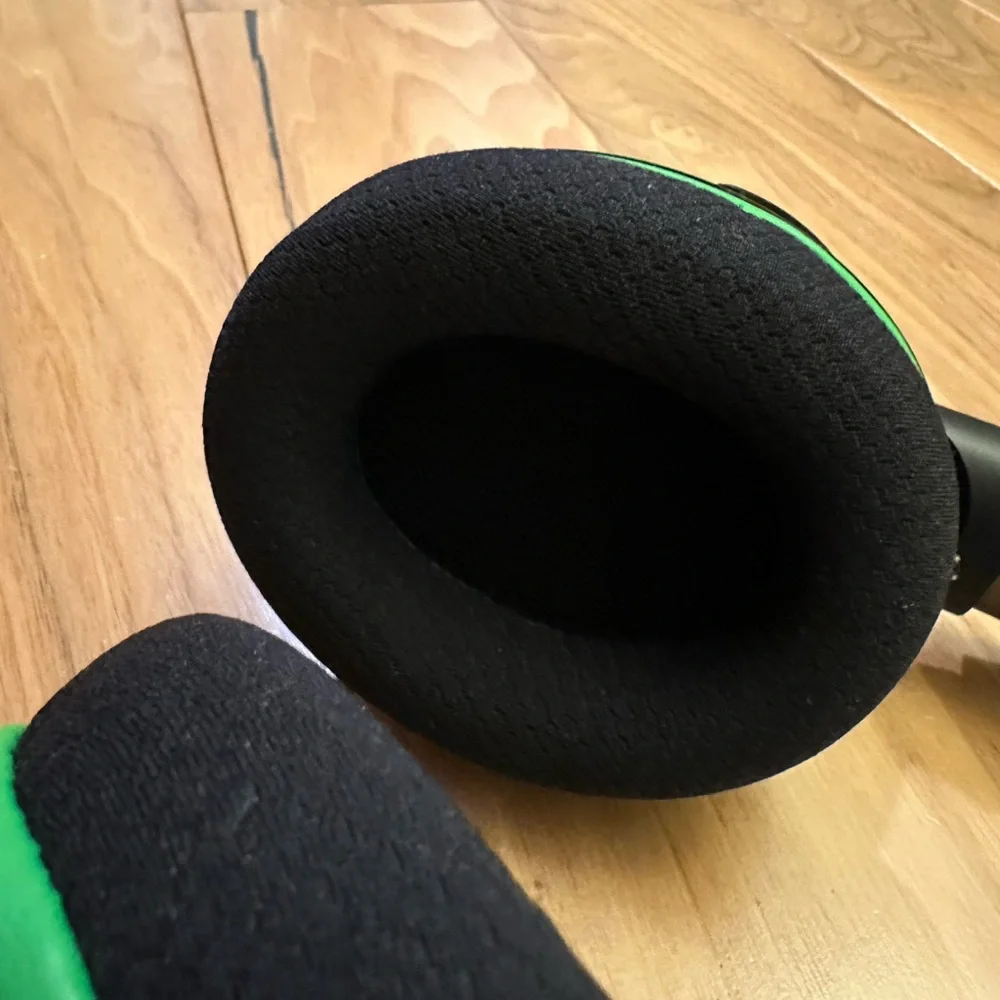 Razer Kaira Pro Xbox Gaming Headset - Black and Green